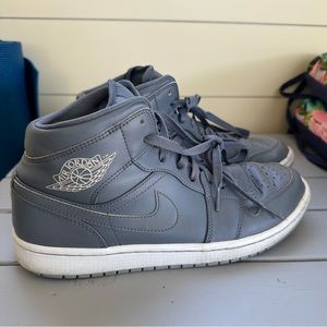 Men’s Jordan 1 Mid